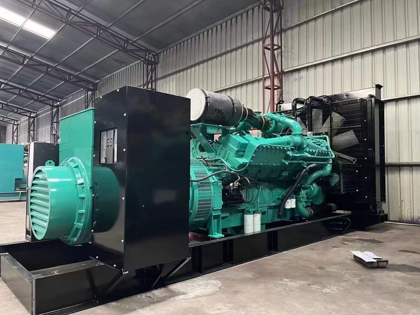 辛集如何降低 800kW 柴油发电机输出电流的波动？